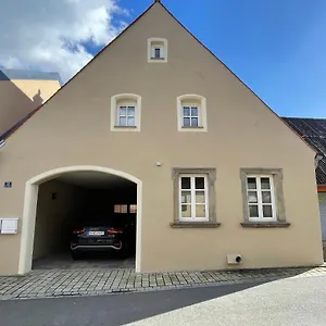 In Zentraler Lage Mit Privatparkplatz Apartment
